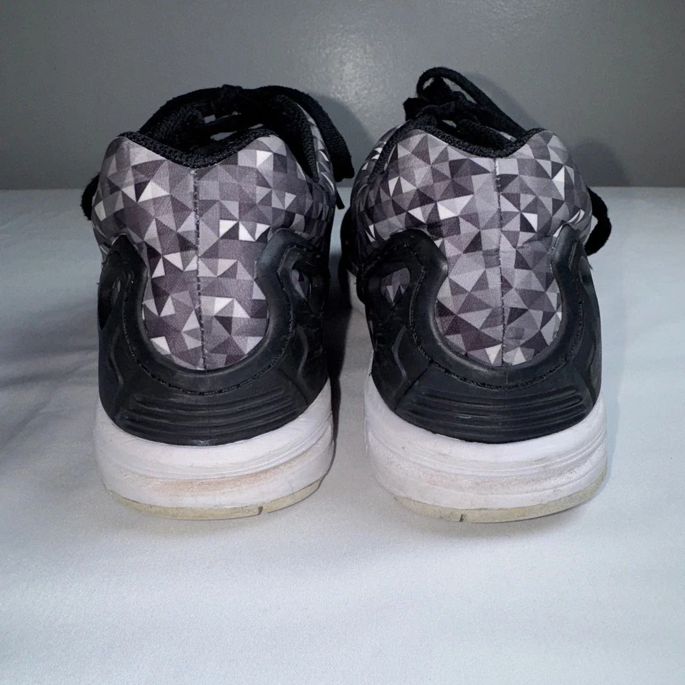 Adidas ZX Flux Grey Black Geometric Prism Pattern Sneakers B24394 Mens 9.5
